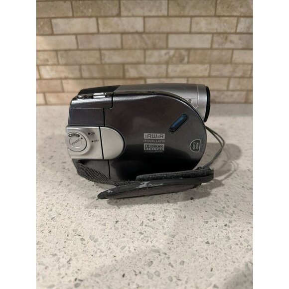 Samsung SC-DC564 DVD Digital Cam NTSC Camcorder - Picture 2 of 5